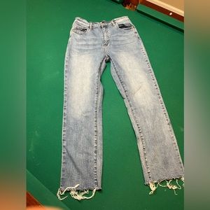 I & M Black Label Denim Jeans Distressed Hem Medium Wash Size 9, 99% Cot…